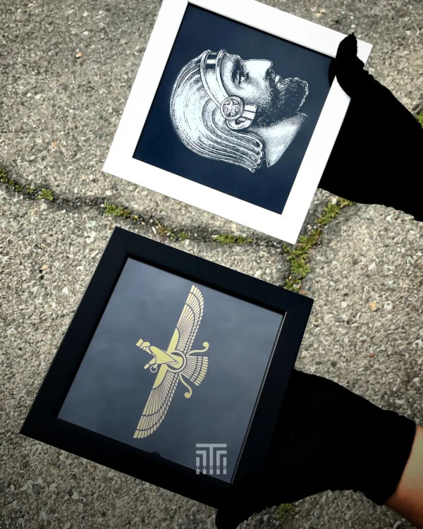 قاب فروهر و کوروش بزرگ