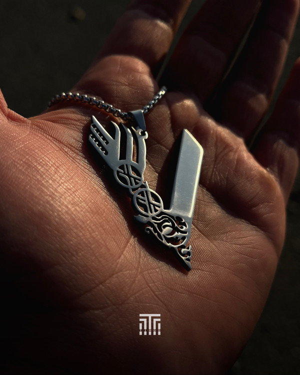 پلاک و گردنبند سریال وایکینگ ها