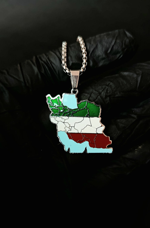 گردنبند ایران زمین نقره ای