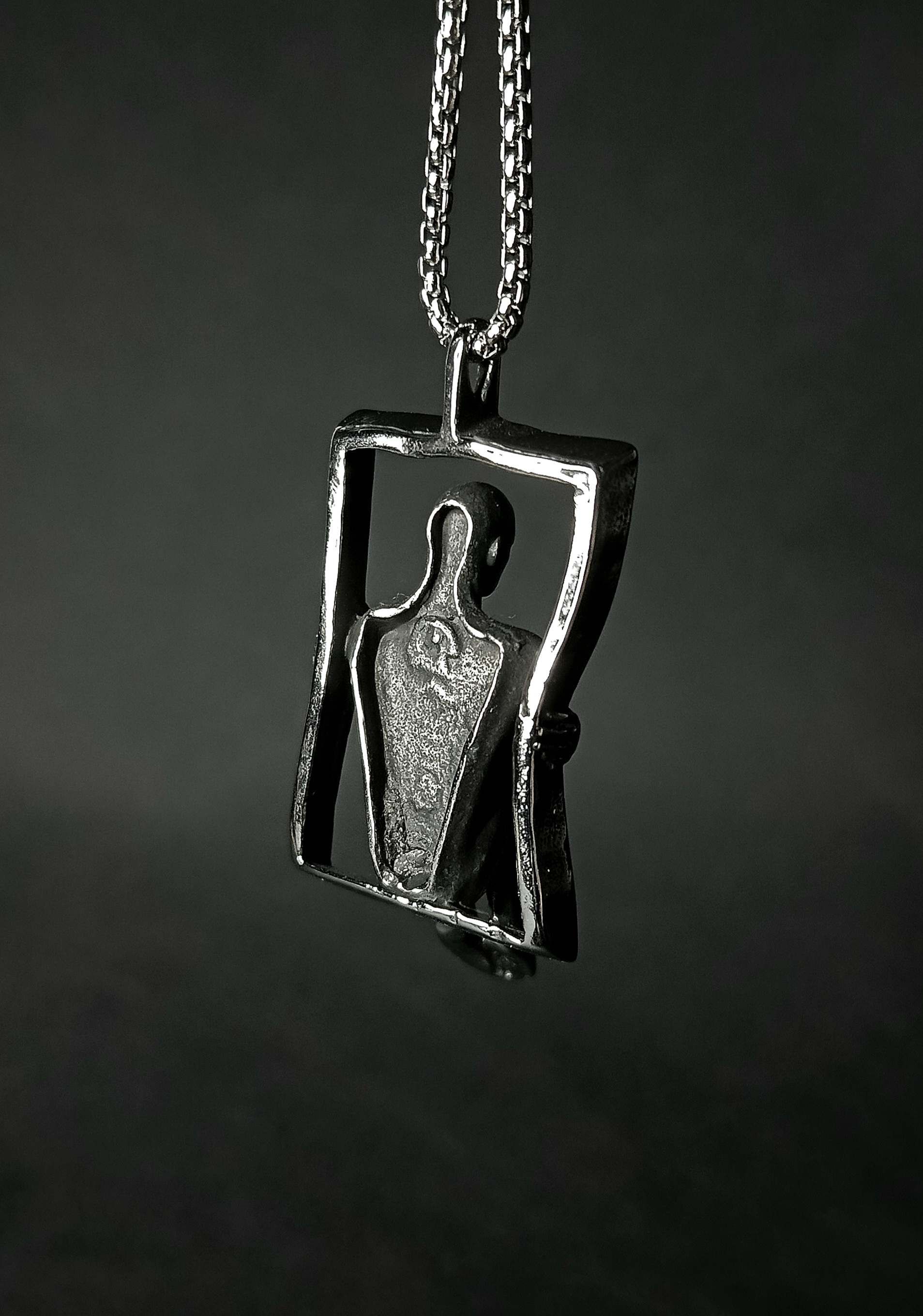 خرید پلاک و گردنبند تنهایی - سه بعدی